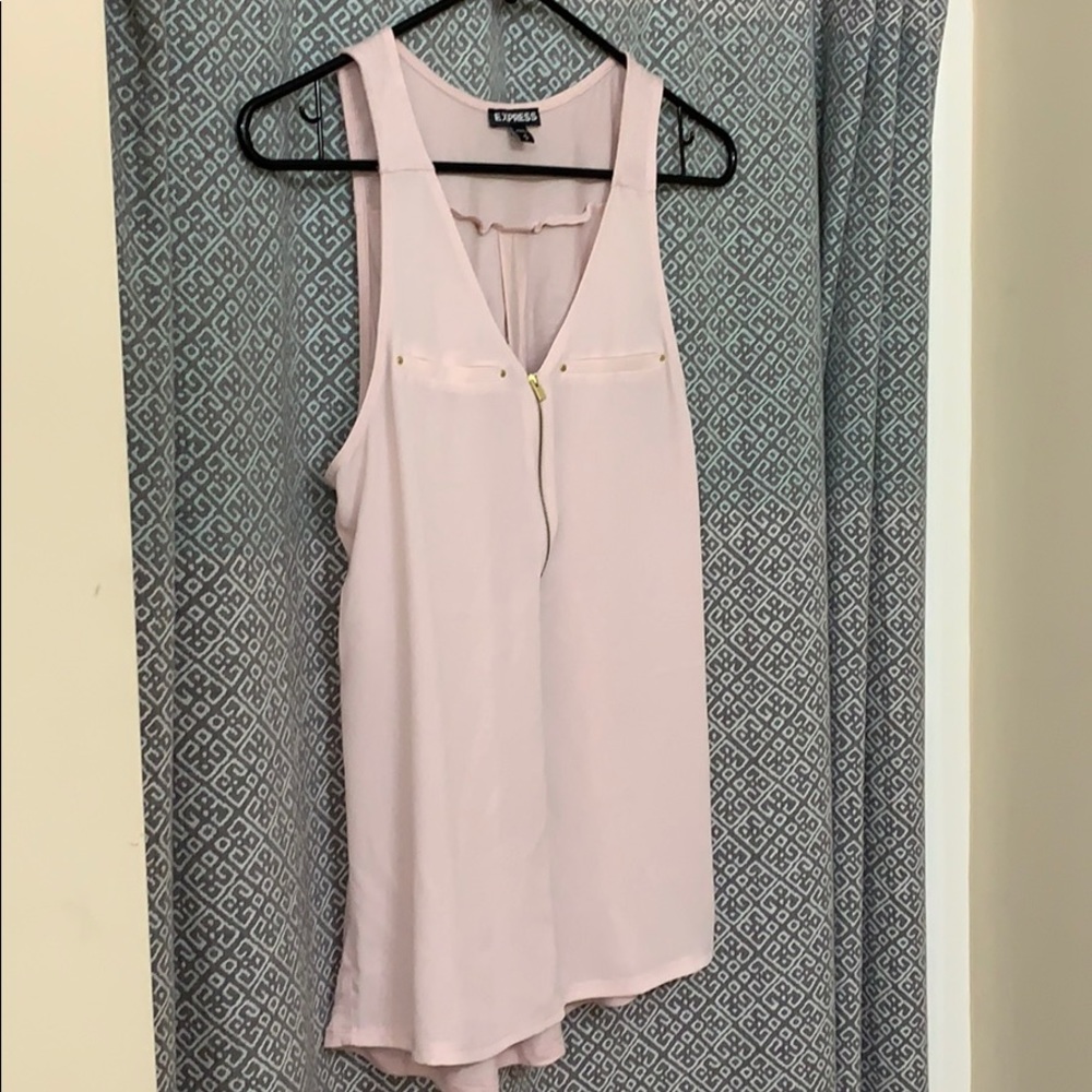 Express sleeveless top with zip front